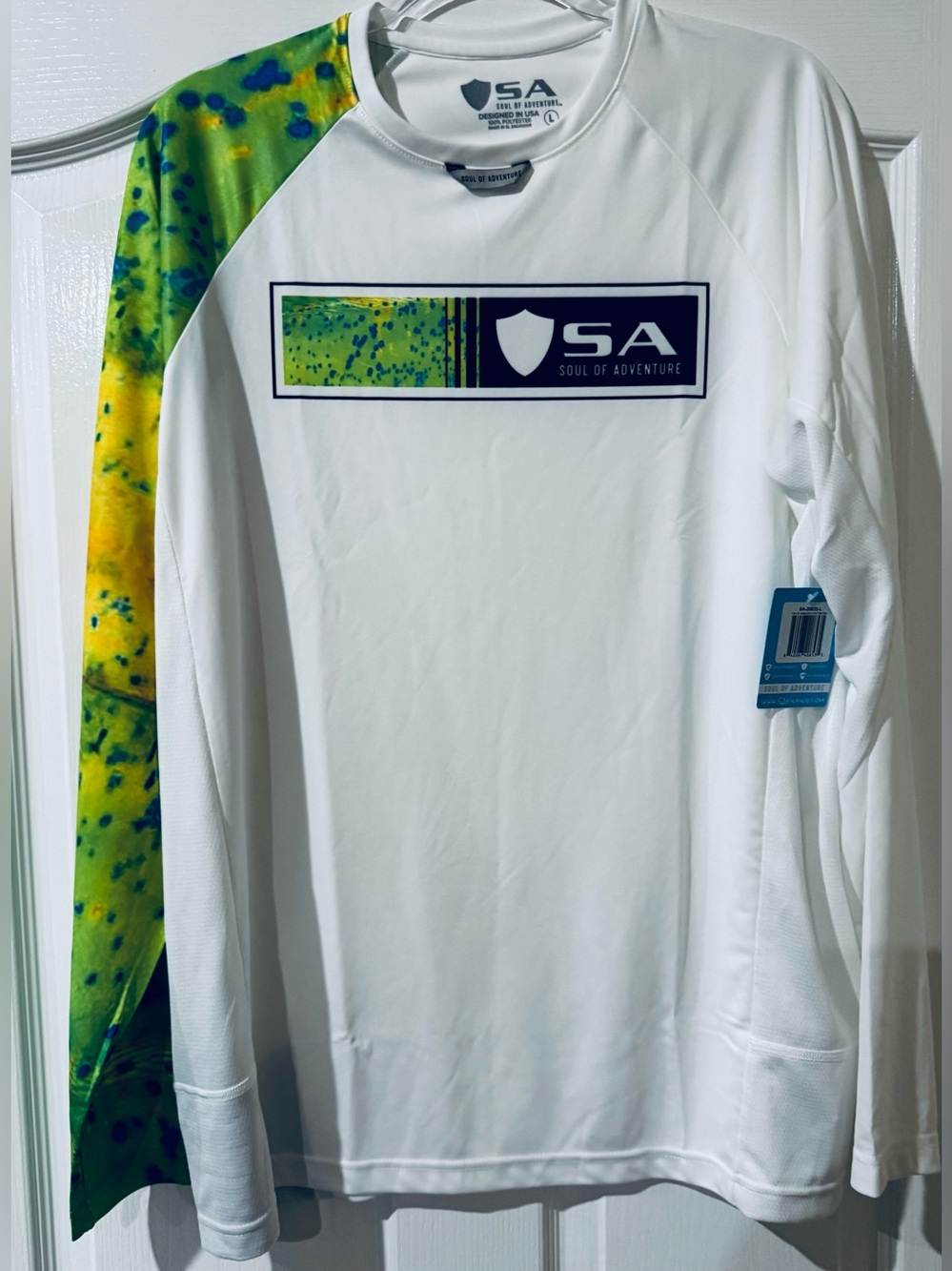 Soul of Adventure Performance Shirt XL NWT
Long Sleeve With Mesh White/Reel Mahi